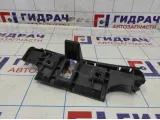Крепление заднего бампера левый Volvo C30 31323158