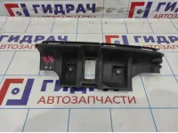 Крепление заднего бампера правый Volvo C30 30657219