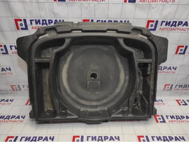 Ниша запасного колеса Volvo C30 30721257