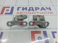 Петли двери передней правой Volvo C30