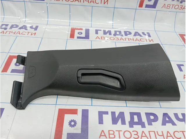 Обшивка стойки средней правой верхняя Volvo C30 39865389
