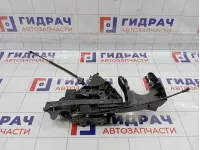 Замок двери передней левой Volvo S40 31253657