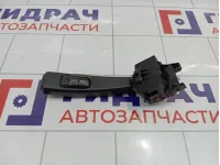 Переключатель поворотов подрулевой Volvo S40 8637377