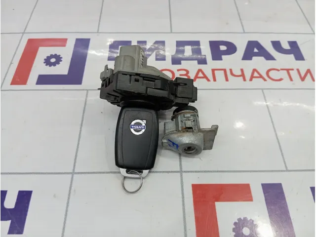 Замок зажигания Volvo S40 31300586