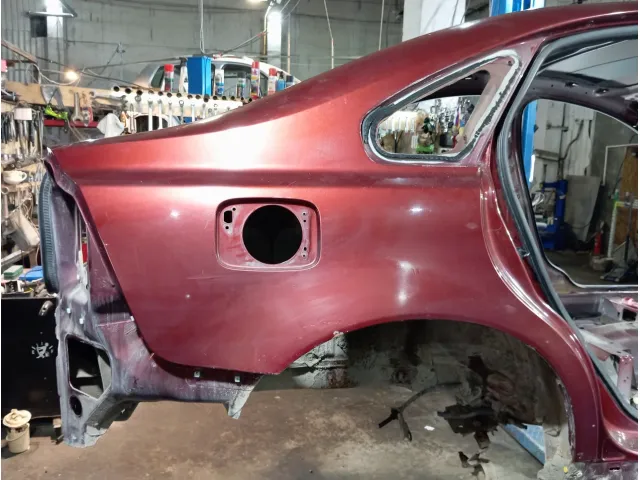 Крыло заднее правое Volvo S40