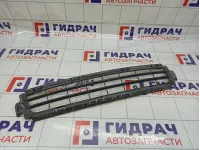 Решетка в бампер центральная Volvo S40 30744911
