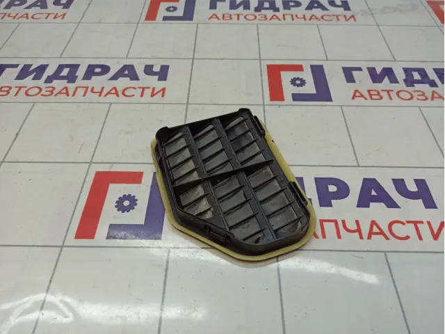 Решетка вентиляционная левая Volvo S40 7N51A280B62AA