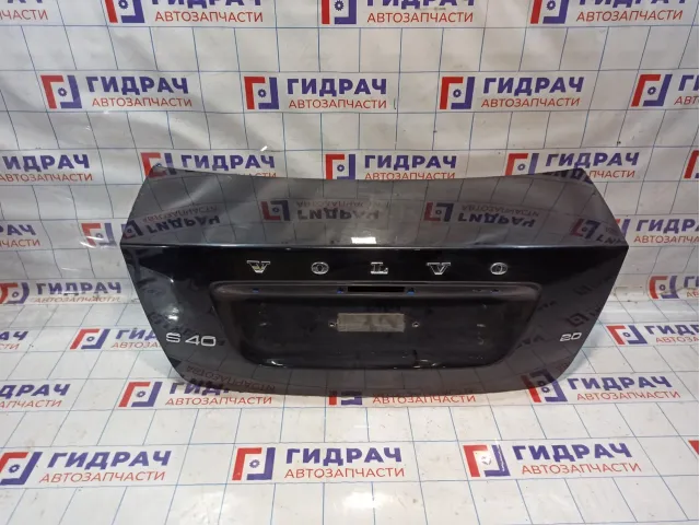 Крышка багажника Volvo S40