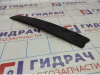 Накладка двери передней правой Volvo XC90 8663887. Дефект. Вертикальная.