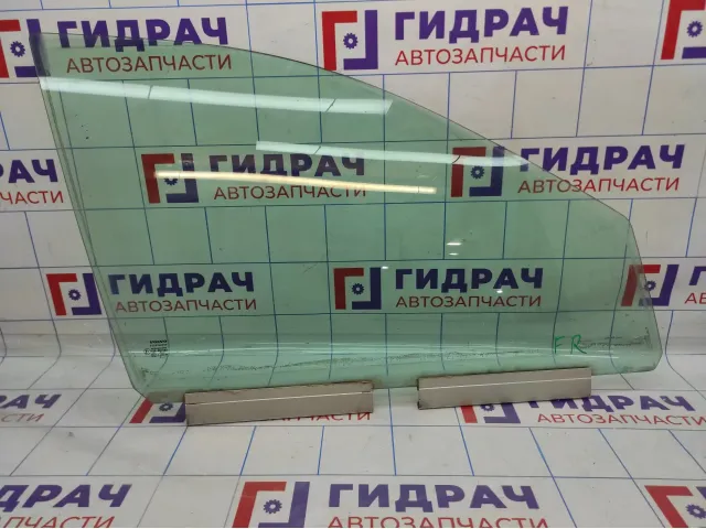 Стекло двери передней правой Volvo XC90 30779415.