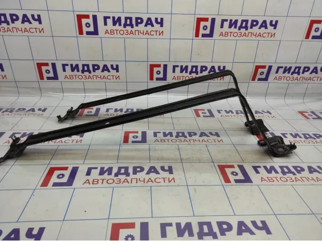 Лента крепления бензобака Volvo XC90 . Комплект.