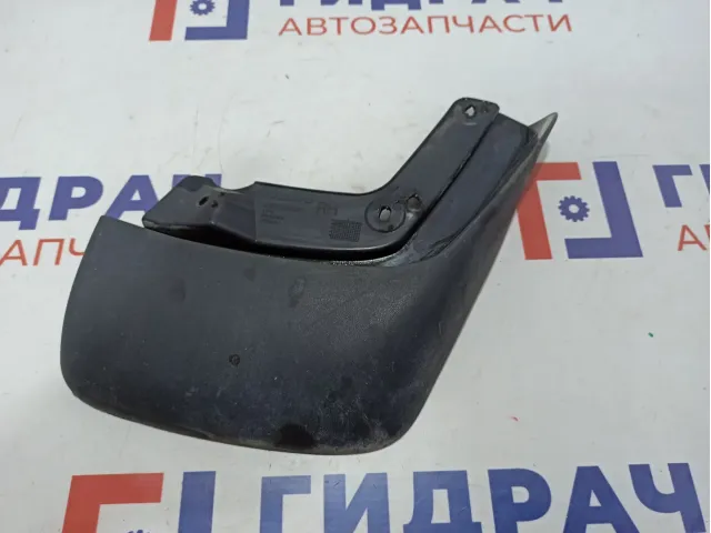 Брызговик задний правый Volvo XC90 08620529.