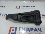 Направляющая переднего бампера правая Volvo XC90 8620564.