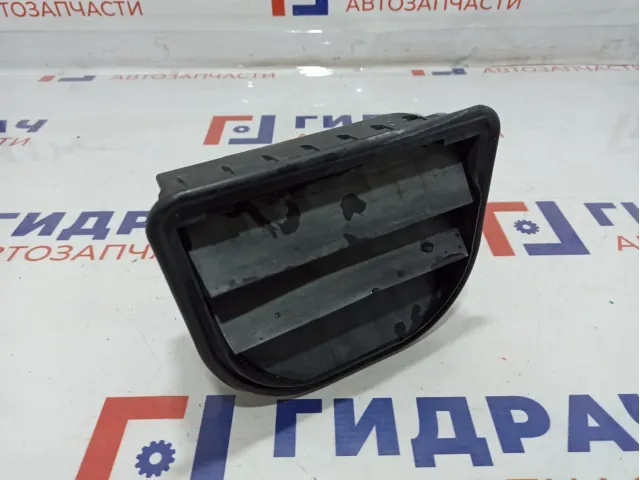Решетка вентиляционная левая Volvo XC90 31101024.