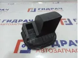 Решетка вентиляционная правая Volvo XC90 31101025.