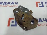 Кронштейн задней балки правый Volvo XC90 30714570.