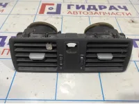 Дефлектор воздушный Volvo XC90 3409400. Центральный.
