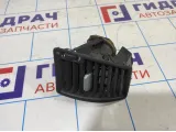 Дефлектор воздушный в торпедо правый Volvo XC90 39980448.