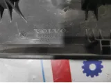 Накладка кронштейна сиденья правая Volvo XC90 39974094.