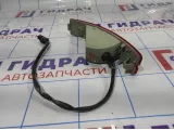 Фонарь задний в бампер левый Volvo XC90 8693009.