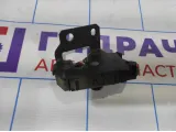 Замок багажника Volvo XC90 30649106. Левый.