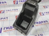 Подлокотник Volvo XC90 39987702. Дефект.