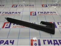 Накладка кронштейна сиденья левая Volvo XC90 30662554.