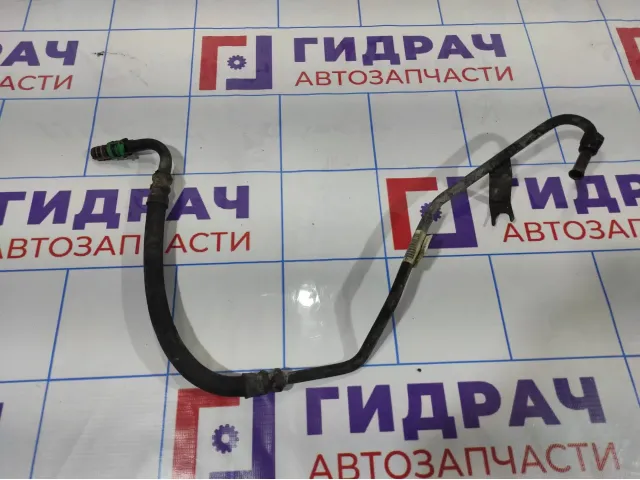 Трубка системы охлаждения АКПП Volvo XC90 8649747.