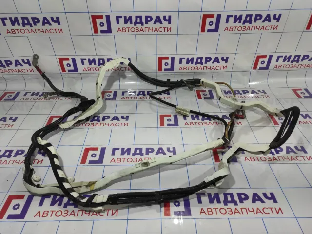 Провод силовой Volvo XC90 8688673. От АКБ до подкапотного пространства.