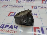 Кронштейн двигателя задний Volvo XC90 8634894