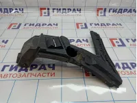 Направляющая заднего бампера правая Volvo XC90 8620567
