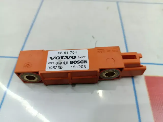 Датчик AIR BAG Volvo XC90 8651754