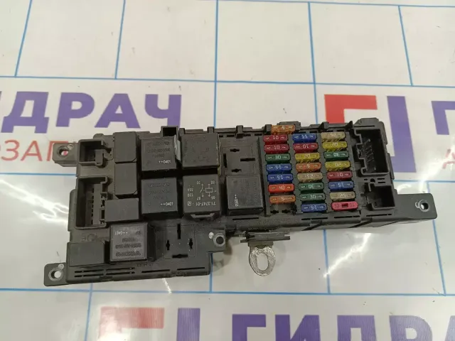 Блок предохранителей Volvo XC90 8678449