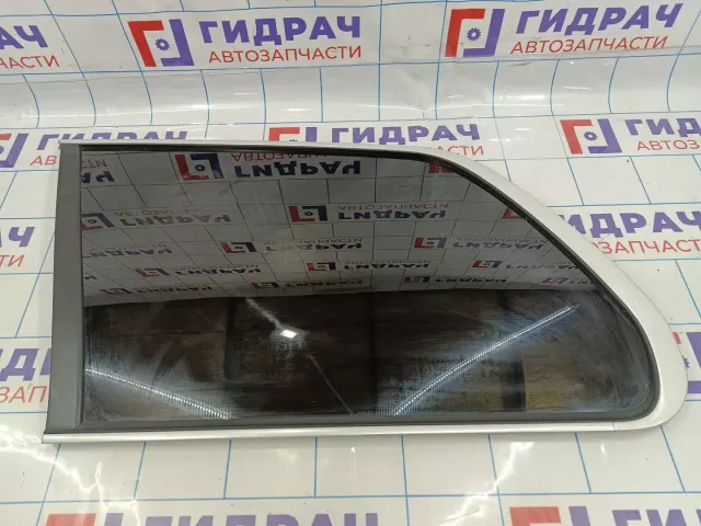 Стекло кузовное глухое левое Volvo XC90 30779652