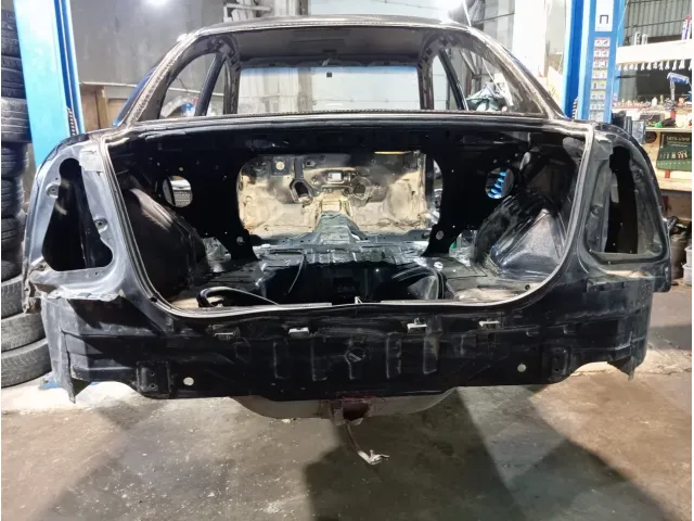 Панель задняя Vortex Estina