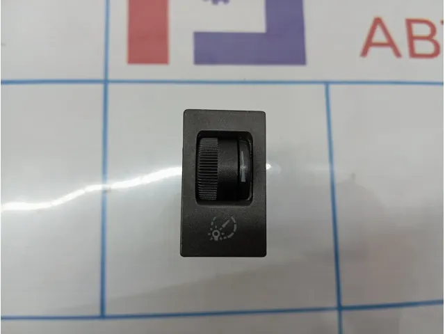 Кнопка освещения панели приборов Vortex Estina A213820050