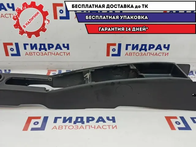 Консоль ZAZ Vida 96814987. Дефекты.