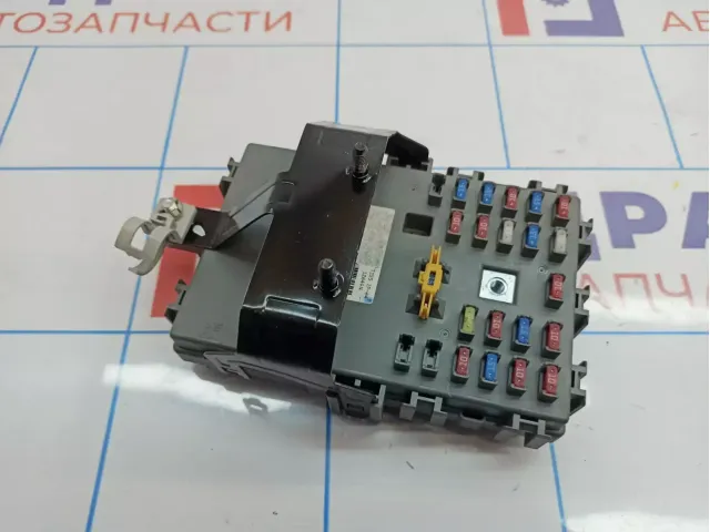 Блок предохранителей салонный ZAZ Vida 95977258