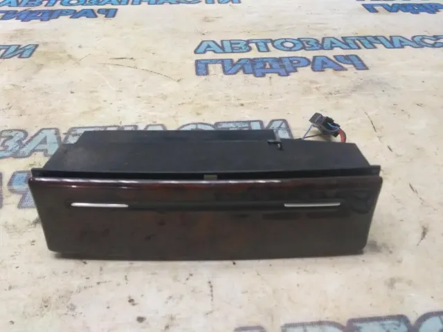 Пепельница передняя Audi A8 2003 4E0857951C Отличное состояние