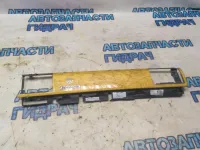 Накладка декоративная на торпедо  Audi A8 2003 4E1857186K Отличное состояние