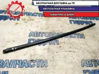 Молдинг лобового стекла правый Audi A8 2003 4E0854328D Отличное состояние