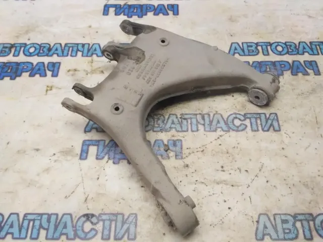 Рычаг задний нижний правый Audi A8 2003 4E0511512F  Отличное состояние