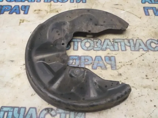 Пыльник задний правый Audi A8 2003 4E0615612A  Отличное состояние