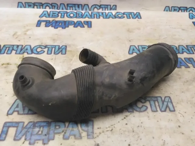 Патрубок воздушного фильтра Audi A8 2003 077129629 Отличное состояние