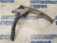 Кронштейн крепления крыла правый Audi A8 2003 4E0821138F Отличное состояние