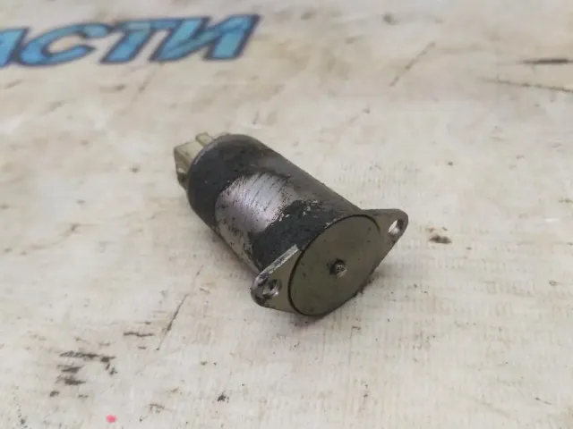 Клапан электромагн. изменения фаз ГРМ Audi A8 2003 Отличное состояние