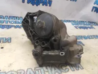 Кронштейн масляного фильтра Audi A8 2003 077115401AC Отличное состояние