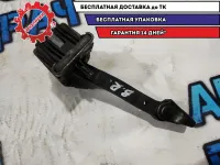 Ограничитель задней правой двери Toyota Avensis 2007 Отличное состояние