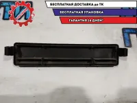Крышка салонного фильтра Toyota Avensis 2007 8854802040 Отличное состояние