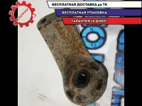 Кронштейн задней балки нижний правый Toyota Avensis 2007 5229720020 Отличное состояние